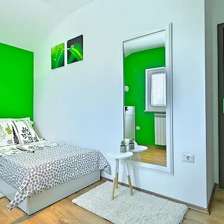 Villa Luxury With Infinity Pool And Scenic Views In Motovun *