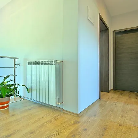 Villa Luxury With Infinity Pool And Scenic Views In Motovun *